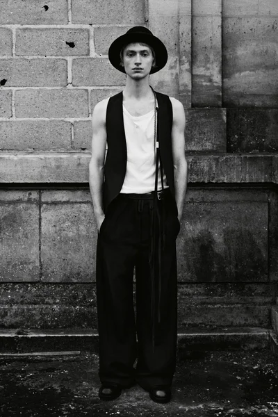 Look 25
